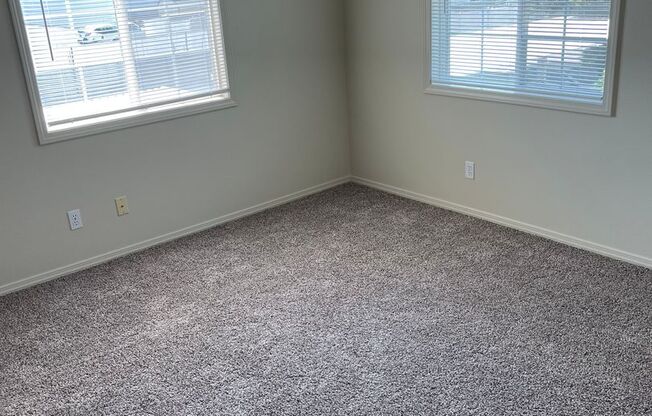 2 beds, 2 baths, 1,000 sqft, $1,395, Unit 012-201