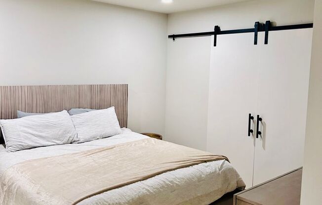 1 bed, 1 bath, 873 sqft, $1,600, Unit 507