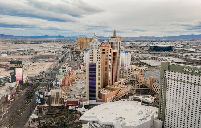 1 bed, 1.5 baths, $5,995, Unit #3902