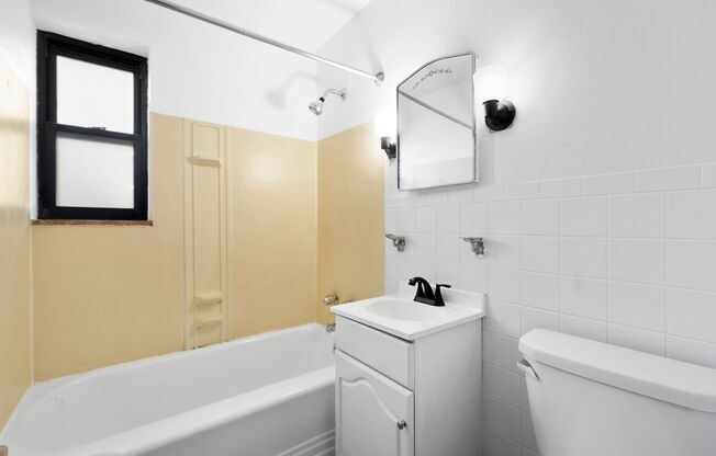 2 beds, 1 bath, 800 sqft, $475, Unit 2117 Brownsville Road - B22