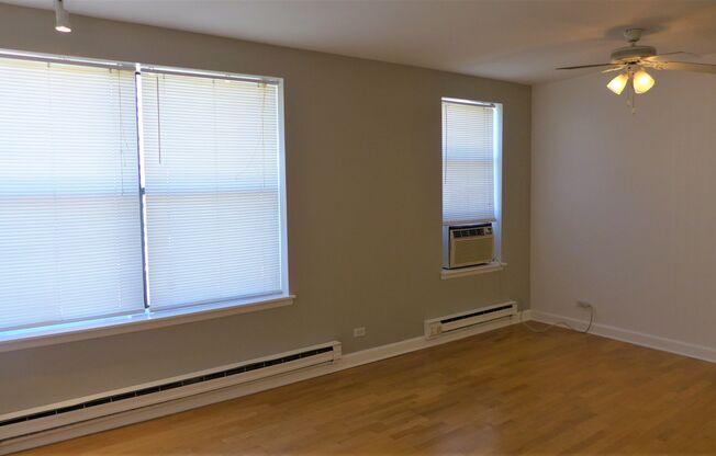 2 beds, 1 bath, 800 sqft, $1,950, Unit 801