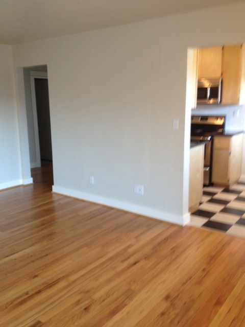 2 beds, 1 bath, 850 sqft, $1,875