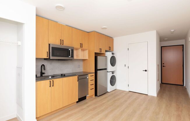 Studio, 1 bath, 249 sqft, $1,198, Unit 302