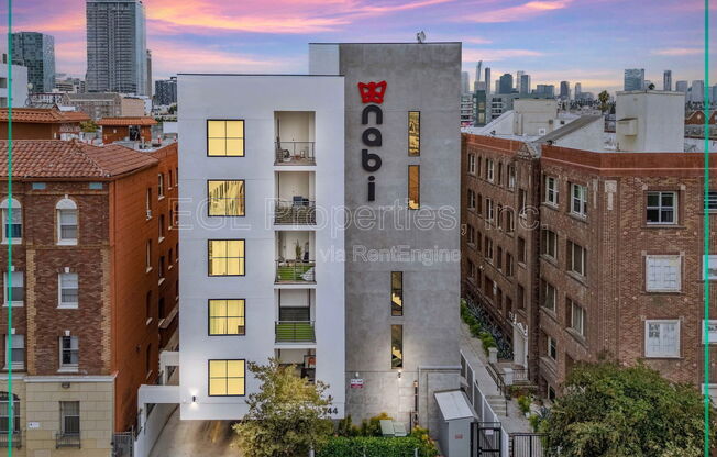 1 bed, 1 bath, 607 sqft, $2,350, Unit 602