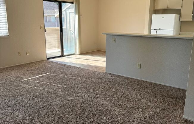 2 beds, 1 bath, 900 sqft, $1,650, Unit 7101 Gerber Road #214