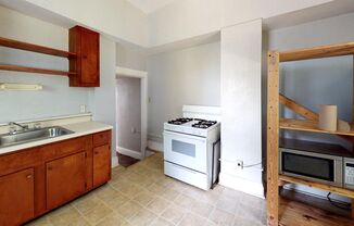 5 beds, 2 baths, $3,295, Unit 2222