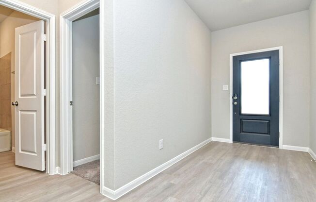 Large 3036 SF Home - 5 Bed/3 Bath + Media Room + Game Room! - Hidden Trails, Bulverde