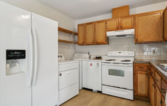 3 beds, 1 bath, $1,650