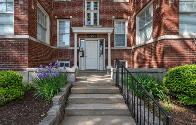 6409 Enright