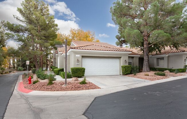 Single story Summerlin townhome with two master bedrooms