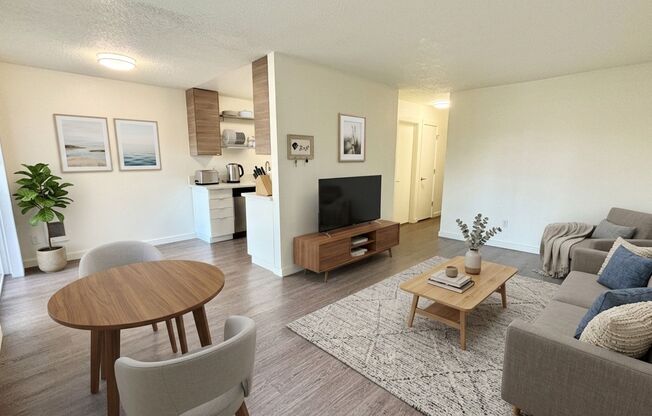 2 beds, 1 bath, 750 sqft, $1,545, Unit 1452
