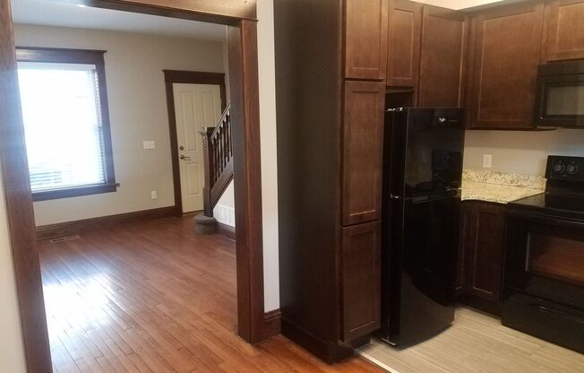 2 beds, 1 bath, 1,130 sqft, $1,450, Unit BR-2302