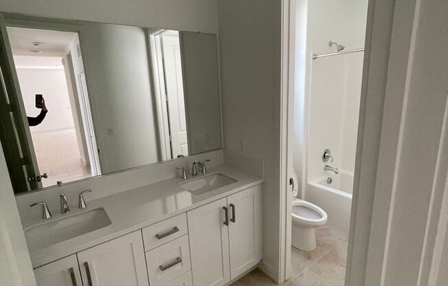 3 Br/2bth - GREAT PARK NEIGHBORHOOD - ONE STORY