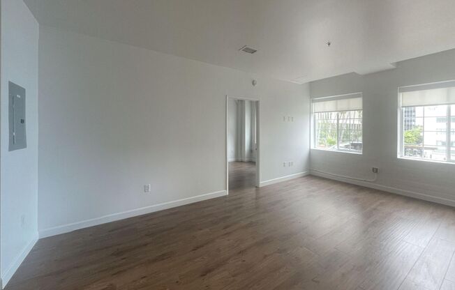 1 bed, 1 bath, 583 sqft, $1,975, Unit 416