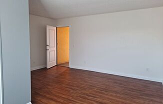 1 bed, 1 bath, 700 sqft, $2,395, Unit 07