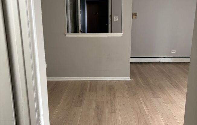 1 bed, 1 bath, 765 sqft, $1,395, Unit Building 1-1A