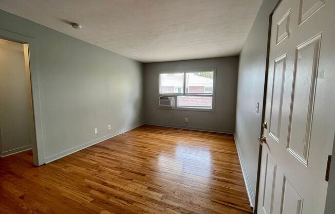 Redman Avenue 4602 - 4608