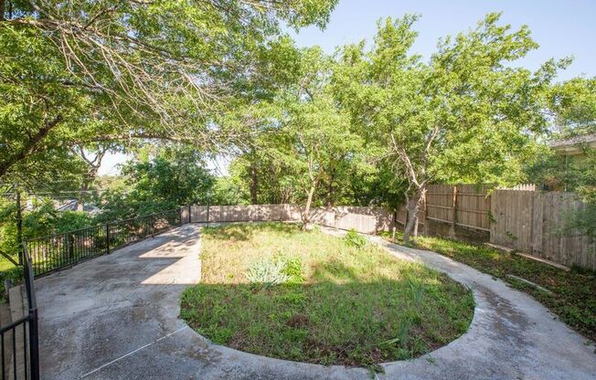 3503 LOGANWOOD