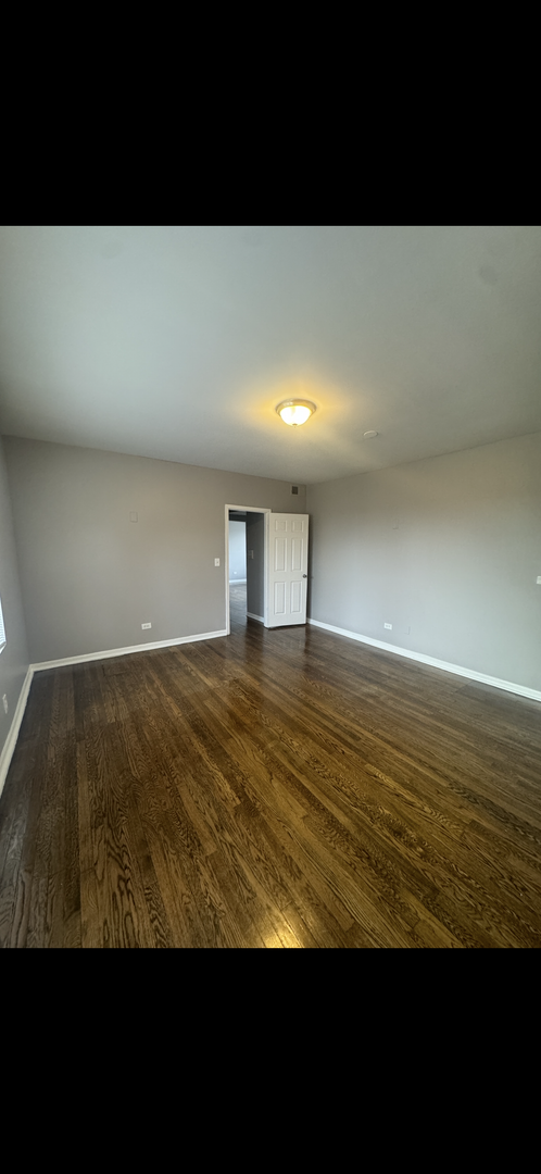 2 beds, 1 bath, $1,860, Unit 6810-3A