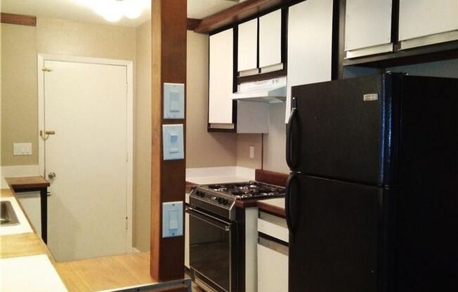 Cozy 3 Bed / 2 Bath Single-Family Home for Rent in Garland