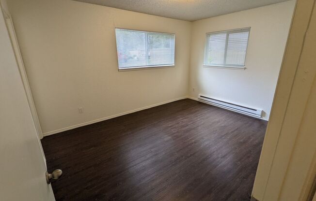 2 beds, 2 baths, 900 sqft, $1,575, Unit #01