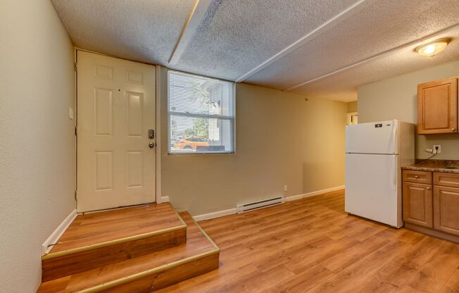 1 bed, 1 bath, 278 sqft, $1,695, Unit 108