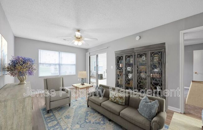 303 I COUNTRY CLUB DR NE