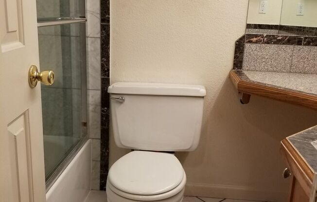 Studio, 1 bath, 250 sqft, $1,245, Unit 202