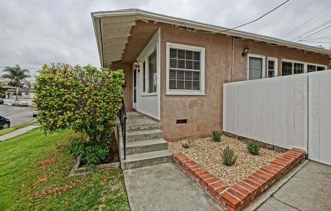 1x 7866 Flight Ave