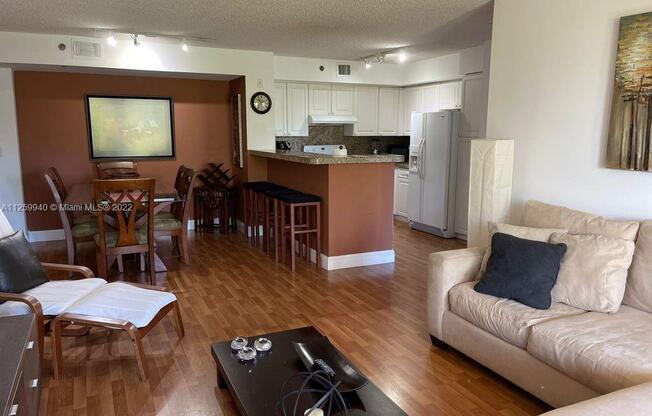 19555 E Country Club DR