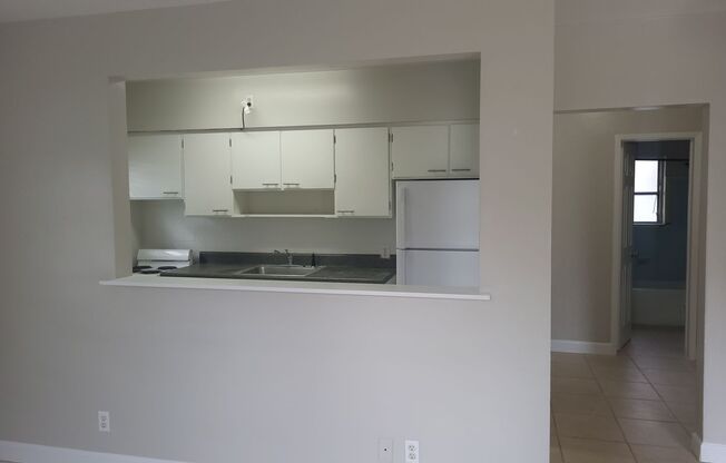 1 bed, 1 bath, 850 sqft, $1,600, Unit 1W