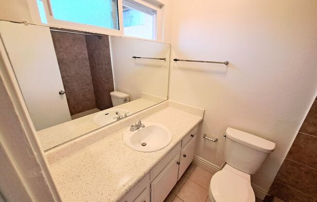 3 beds, 2 baths, 1,314 sqft, $3,295, Unit 312