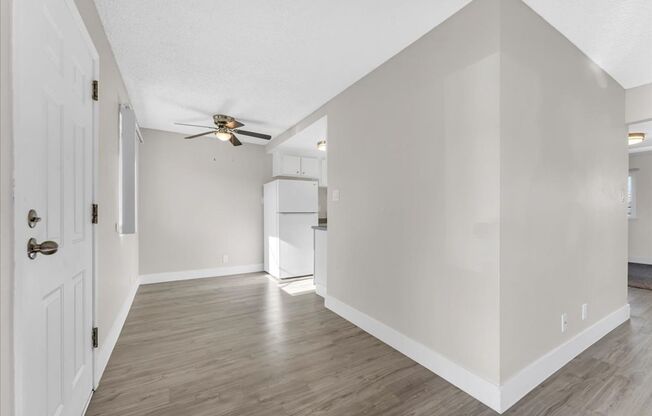 2 beds, 2 baths, 860 sqft, $1,645, Unit 03A