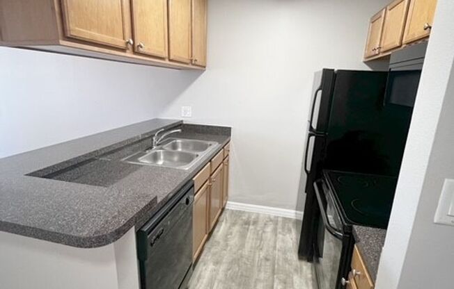 Corner Unit - 2nd Floor- 1 Bedroom 1 Bath for Lease in Brandon, FL