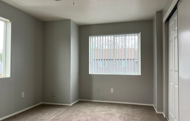 2 beds, 1 bath, 870 sqft, $1,550, Unit 223-78