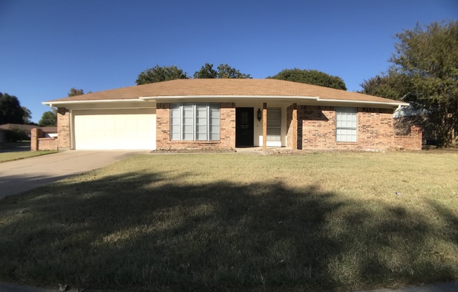 4 beds, 2 baths, $2,595