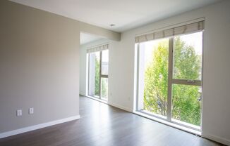 1 bed, 1 bath, $1,355, Unit 302