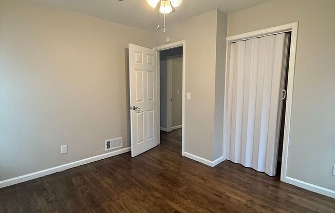 3 beds, 1 bath, $1,600