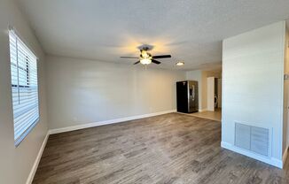 Lakeside Cove Apartments