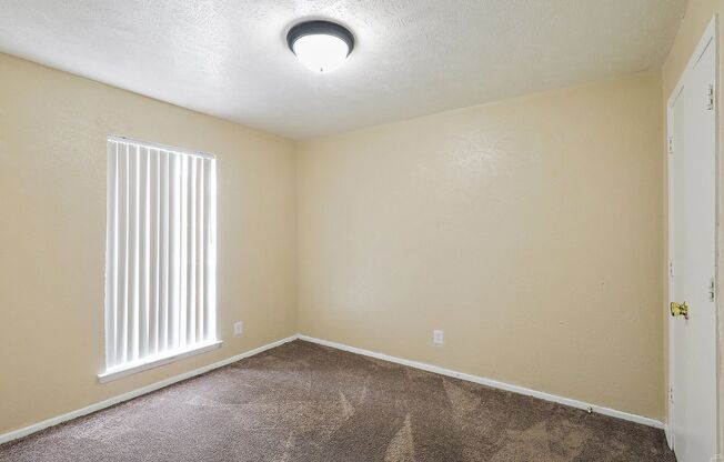 2 beds, 1.5 baths, $1,150, Unit 2053