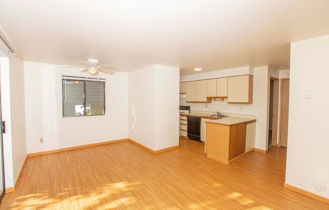 1 bed, 1 bath, 575 sqft, $1,695, Unit 10704-201