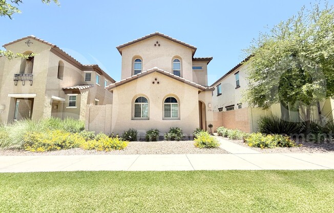 3726 E DOGWOOD DR