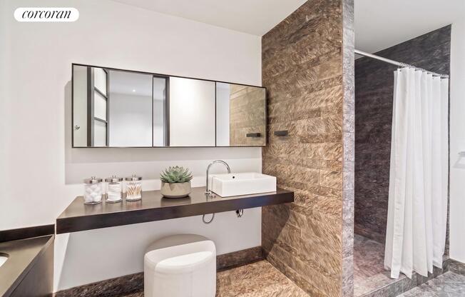 Studio, 1 bath, 825 sqft, $4,850, Unit 1715