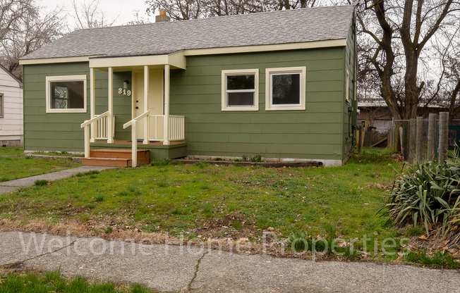 2 beds, 1 bath, $1,565