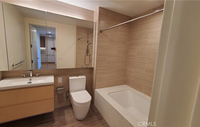 1 bed, 1 bath, 714 sqft, $2,400, Unit 1122