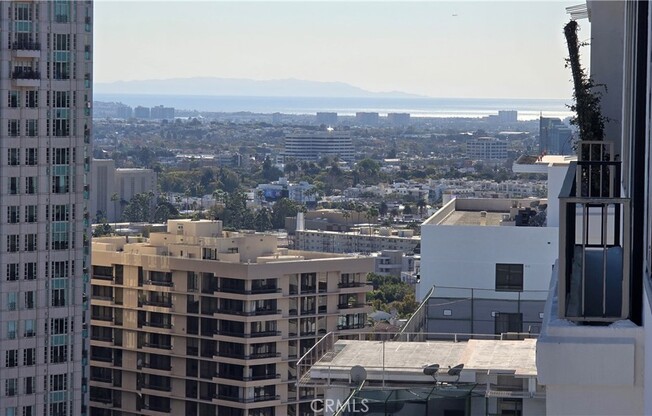 1 bed, 2 baths, 888 sqft, $4,995, Unit 2204