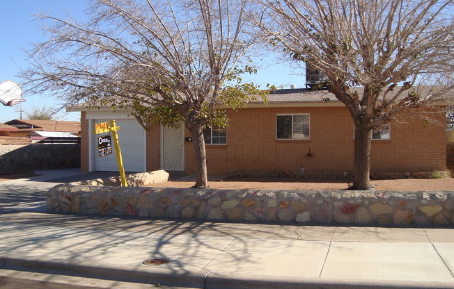 Northeast El Paso 3 Bed Refrig A/C