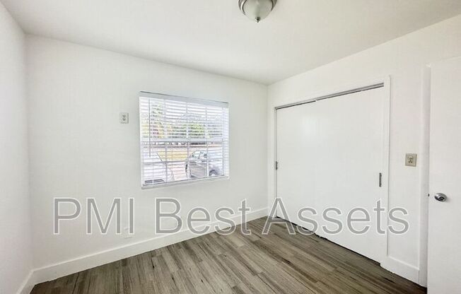 141 NW 4 AVE