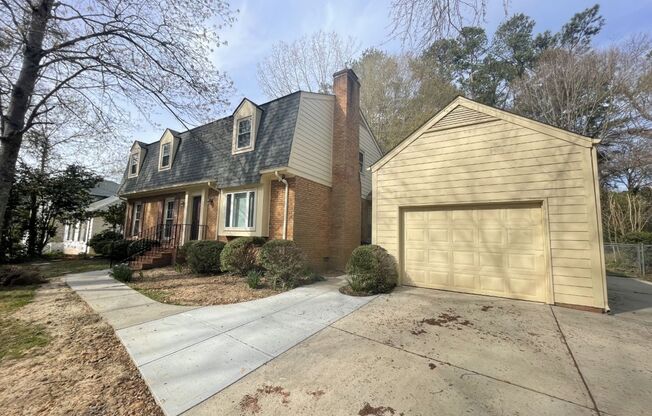 4 Bedroom 2.5 Bath Detached with garage and screen in porch