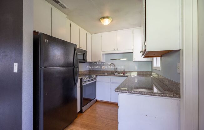 3 beds, 1 bath, $2,299